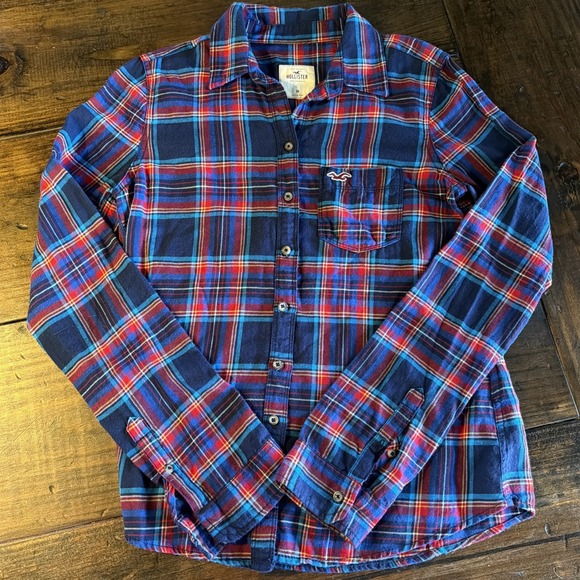 Hollister Tops - Hollister Women's Plaid Flannel Shirt Size Medium Blue Red Button Front